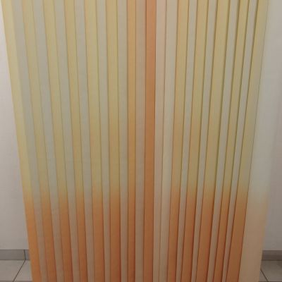 Verf&auml;rbte Vertikal-Lamellen